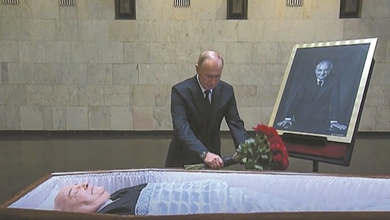 戈尔巴乔夫的葬礼明日举行 普京已提前向遗体致哀