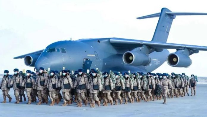 空军首次使用运-20飞机运送新兵下连